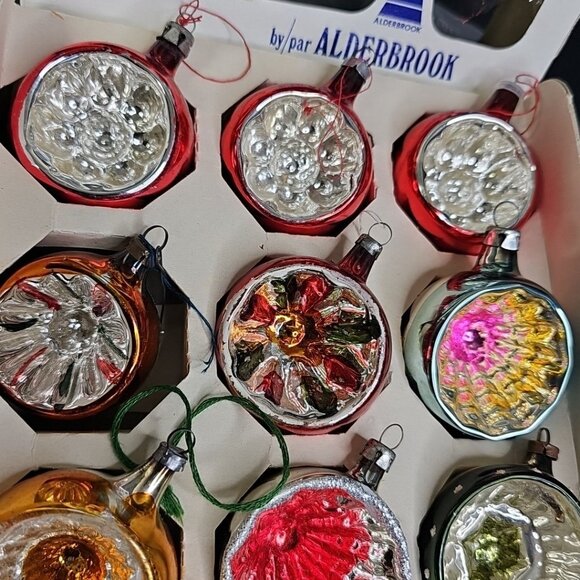 Vintage Deep Indent Christmas Ornaments Curated Finest Collection Lot Of 12 - Picture 3 of 16